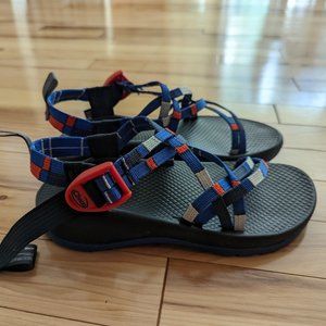 Kids Chaco NWOT Size 3